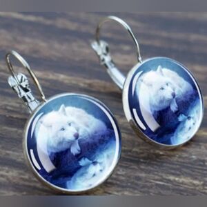 2 /$30 Or‎ 3/$35 Vintage time white wolf mystical glass dangle earrings-(#1,047)